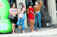 Imagen Imagen CHICAS DEL BARRIO LA TOLERANC (29830291)