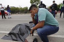 El nieto de la víctima levantó el plástico que cubría el cadáver para constatar que se trataba de su ser querido.