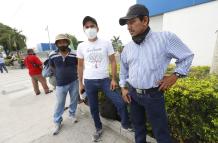 El esposo y los hijos de Olga Moreno acudieron a la morgue para retirar su cuerpo.