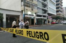 El hombre se habría tirado desde un hotel.