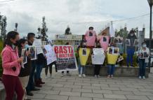 Las activistas acudieron a exigir justicia para negrito, pero se la negaron.