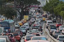 de Las Américas, en Guayaquil, la presencia de los agentes de tránsito es nula. Allí, el congestionamiento es diario pasadas las 18:00.