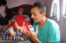 UNA PAREJA DE CIUDADAN (8606722)