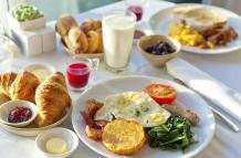 Los desayunos 'bestiales' reducen el hambre pero no afecta a la pérdida de peso