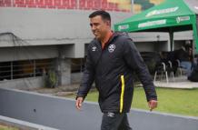 César-Farías-entrenador-Aucas-LigaPro