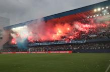 Hinchas-Emelec-Barcelona-estadio