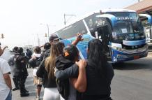 Quince buses con reclusos han sido retirados de la Penitenciaría del Litoral y llevados a la Regional