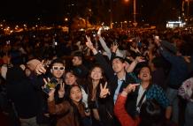 En los exteriores del estadio, fans de Bad Bunny armaron la rumba.