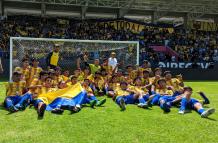 Mejía-campeón-Superliga-estudiantil