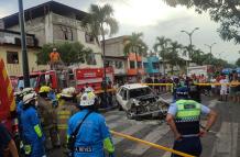 Accidente de tránsito entre carro de bomberos y auto dejó un fallecido