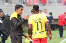 Aucas-ElNacional-LigaPro-César-Farías