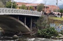 Hombre fue hallado sin vida bajo un puente al oeste de Cuenca