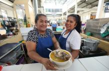 vendedoras de caldo de bagre