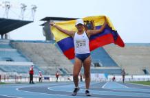 Glenda-Morejón-marcha-París2024