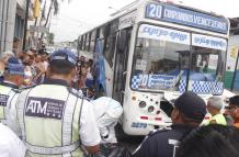 Bus arrolló a adulta mayor