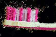 toothbrush-2751212_1280