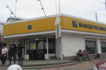 Una agencia del banco Pichincha fue cerrada.