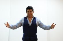 CANTANTE GERARDO MORA (10869549)