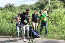 Hallan cadáver de mujer en la vía a la costa