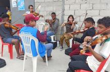 Jóvenes músicos fundación Huancavilca