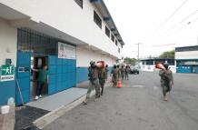 Colegio suspendió las clases por la delincuencia en Durán.