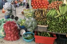 El verde y el limón han escaceado en algunos mercados municipales de Guayaquil, pero en otros no.