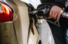 La Gasolina súper baja 9 centavos respecto al mes pasado.