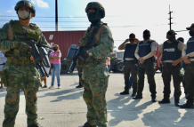 Los agentes, junto a la Policia Nacional, llevaron a cabo los operativos con la supervisión del Defensor del Pueblo