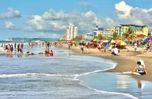 Atacames recibe gran cantidad de turistas este feriado de Semana Santa.