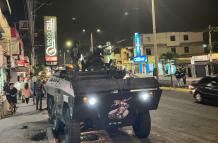 Militares operan en Manta.