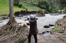 DESBORDAMIENTO RÍO GUACHALÁ