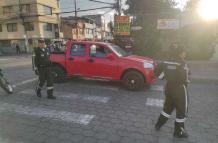 En este vehículo se encontraba la víctima cuando ocurrió el ataque, en el sector Calderón, del norte de Quito.