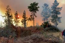 San Fernando y Nabón, en Azuay, se ven afectados por incendios forestales.