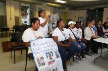 Las familias de los niños desaparecidos de Guayaquil estuvieron presentes en la rueda de prensa de este 23 de diciembre.