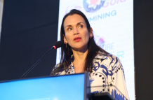 Inés Manzano, ministra de Energía y Minas (e).