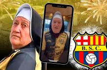 Alexandra Marcillo es una monja franciscana hincha de Barcelona SC.