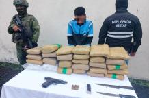 El presunto miembro de Los Lobos fue encontrado con harta droga.