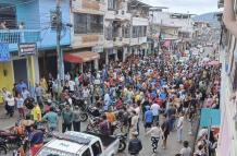 El pueblo de Echeandía reclama justicia por el asesinato de la maestra.
