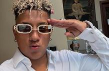 Jombriel, cantante ecuatoriano, envuelto en polémica.