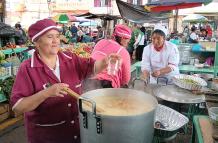 La fanesca de dulce es el plato de este año en la Plaza Primero de Mayo.