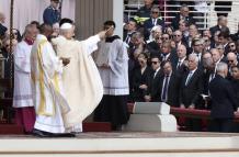 Daniel Noboa estuvo presente en la entronización del papa León.