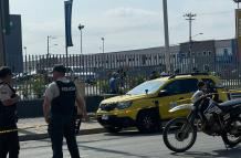 La víctima de sicariato era conductor de este taxi.