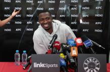 willian pacho rueda de prensa