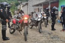 En Esmeraldas, fueron capturados sospechosos de extorsiones.