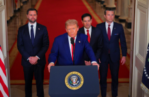 El presidente de Estados Unidos, Donald Trump, pronuncia un discurso a la nación en la Casa Blanca