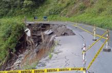 cierre vía Papallacta - Baeza