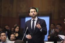 Niels Olsen se pronunció sobre el caso de Dominique Serrano en la Asamblea Nacional.