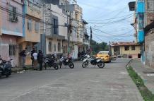 Taxista de la cooperativa Homero López fue baleado en Malecón y Ramón Tello, Esmeraldas.
