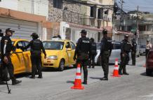 La Policía realiza operativos en la ciudadela Vernaza Norte.