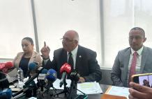 Registrador de la Propiedad se defiende tras acusaciones del Ministro de Interior.